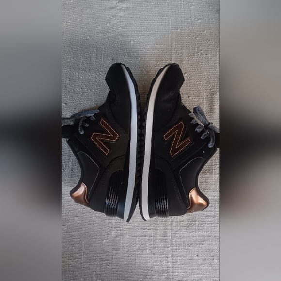 New Balance Black and Gray Sneakers - Picture 3 of 7